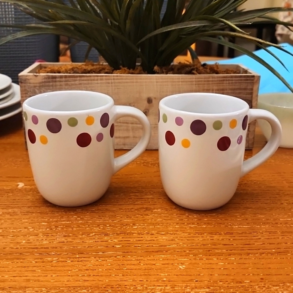 Pampered Chef Simple Additions White Mugs with Multicolor Dots
